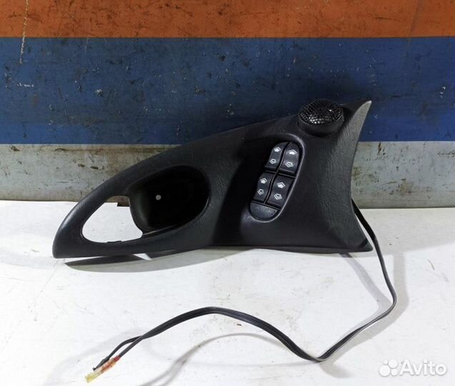 Блок управления стеклоподьемниками передний левый