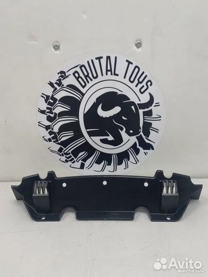 Кожух радиатора BRP Can-Am Outlander G2 709200393