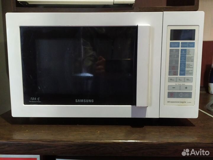 Микроволновая печь, гриль Samsung CE103VR