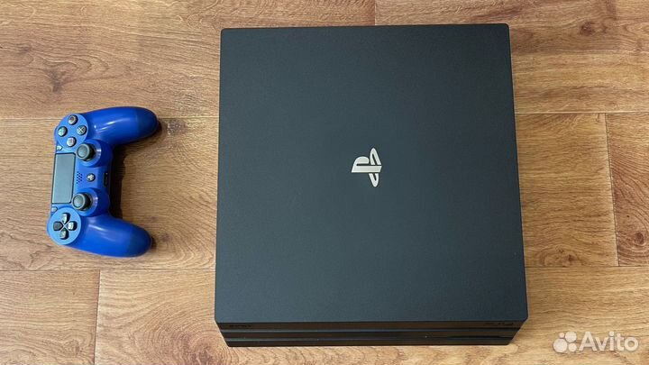 Sony ps4 Про 1 тб 7017 (1 ревизия)