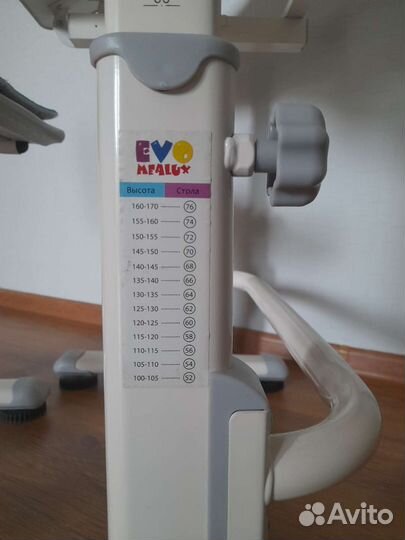 Растущий стол и стул