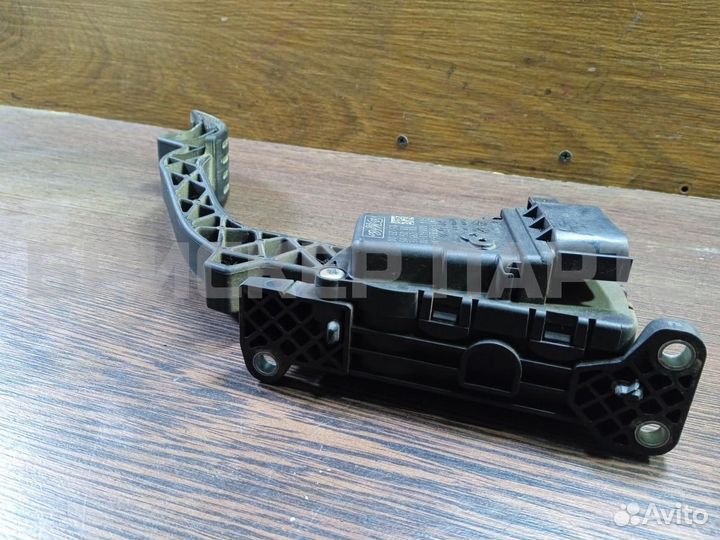 Педаль газа Форд C-MAX 1