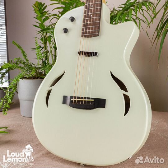 Tyma TE-1 WH электроакустическая гитара-кроссовер