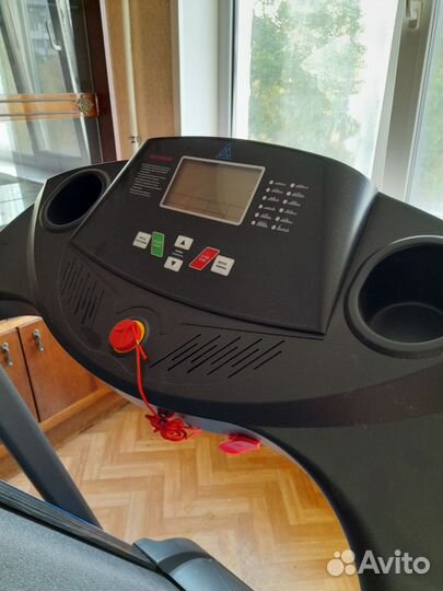 Беговая дорожка DFC в идеальном состоянии