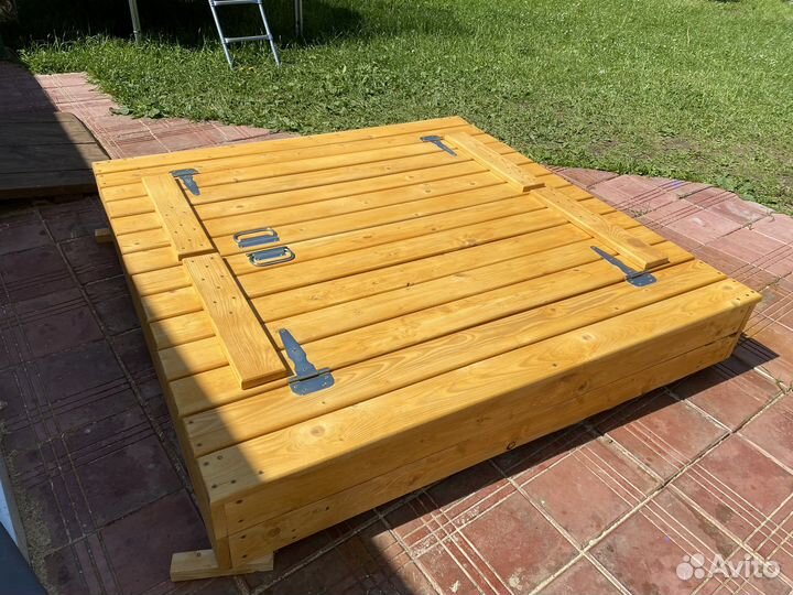 Детская песочница деревянная