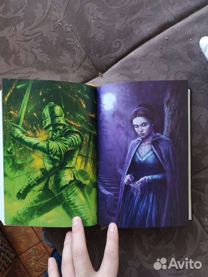 Раритетная книга Игра Престолов на английском