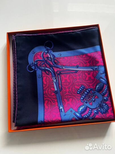 Шелковый платок hermes оригинал