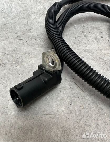 Провод акб Mercedes-Benz C180 W204 M271.820 2013