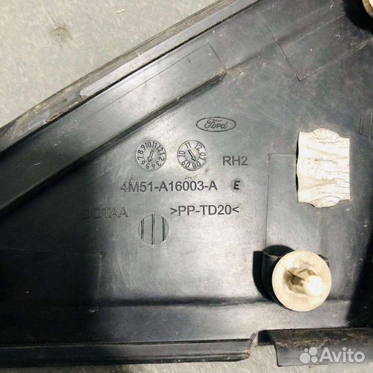 Заглушка крыла правая Ford Focus 2005-2008