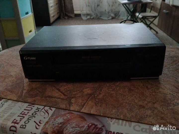 Видеомагнитофон