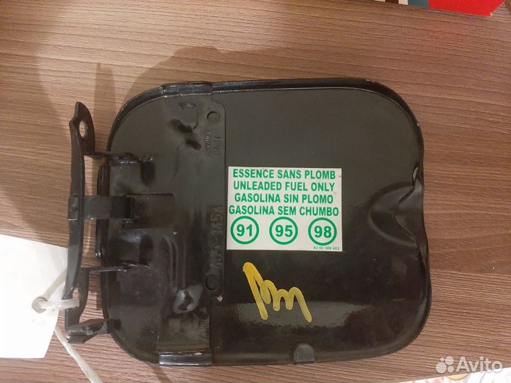 Лючок бензобака Renault Logan