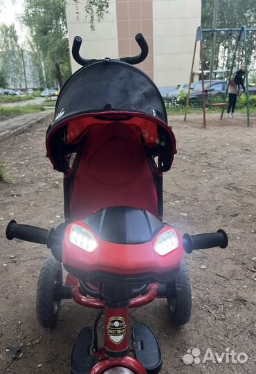 Велосипед трехколесный с ручкой