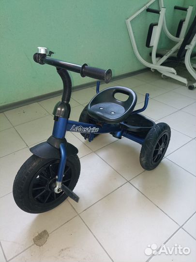 Детский трехколесный велосипед бу