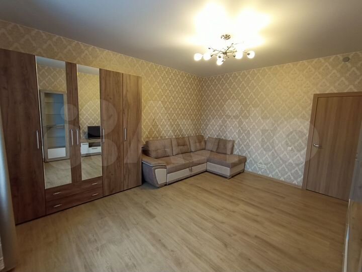 2-к. квартира, 60 м², 2/4 эт.