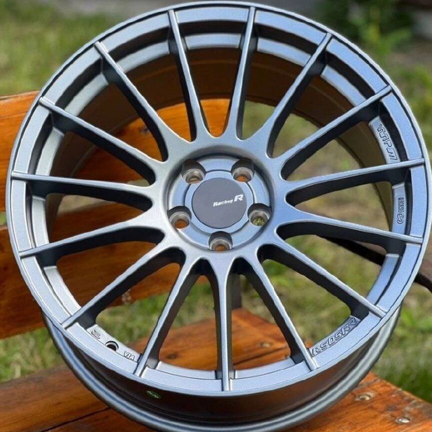 Литые диски Enkei RS05RR 9.5×R18 5×114.3