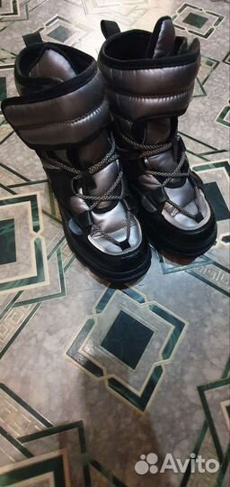 Ботинки для девочки