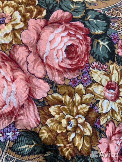 Павловопосадский шерстяной 