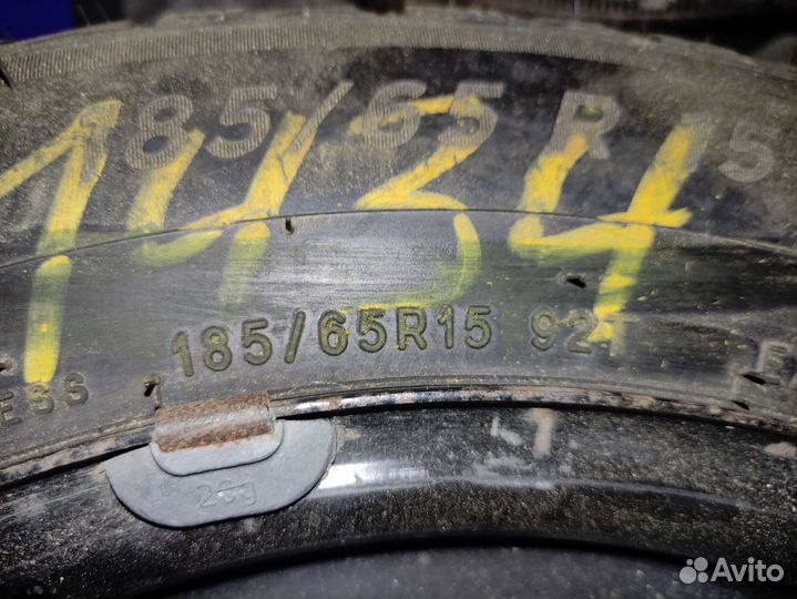 Michelin X-Ice North 4 185/65 R15