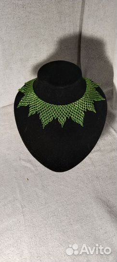 Колье из бисера