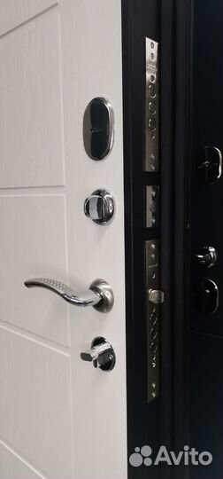 Дверь входная Теплолюкс