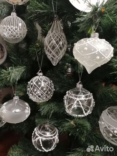 Стеклянные елочные шары