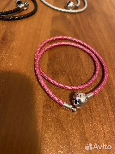 Кожаный браслет пандора