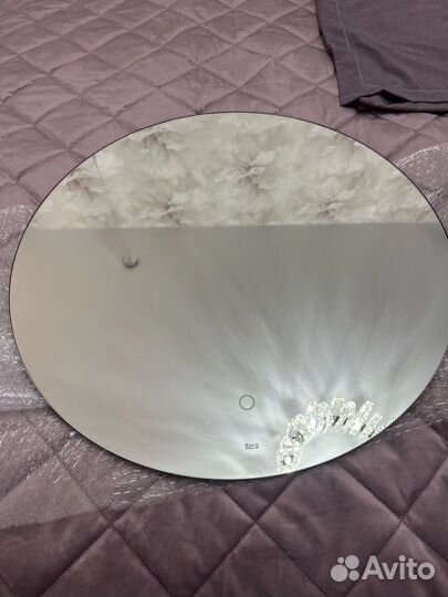 Круглое зеркало с подсветкой