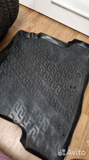 Коврик в багажник
