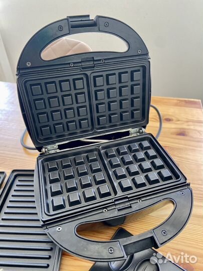 Электрическая вафельница