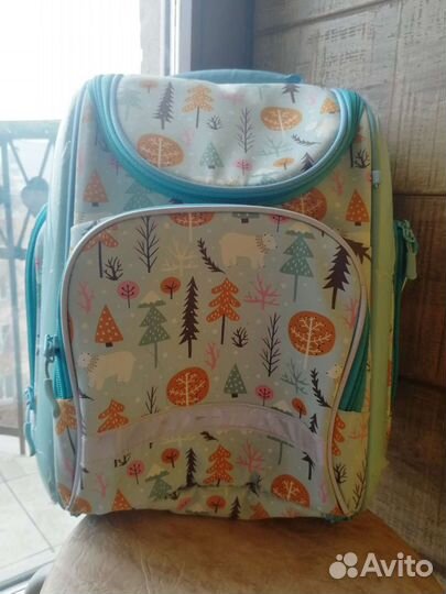 Школьный рюкзак для начальных классов