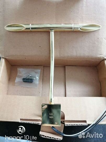 Светильник карнизный