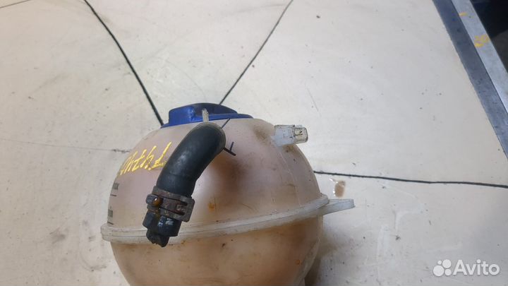 Бачок расширительный Volkswagen Transporter 4