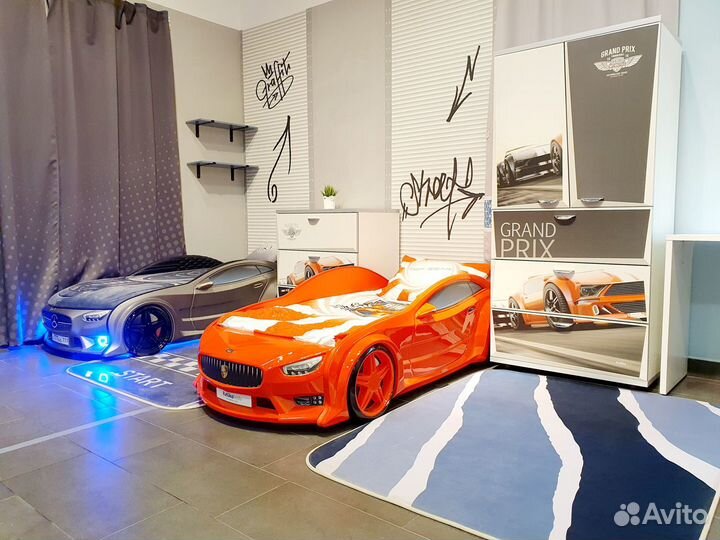 Кровать машина