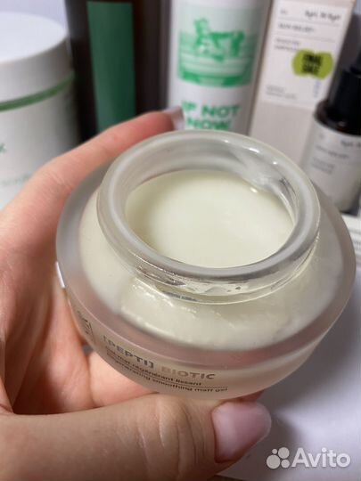 Набор уходовой косметики svr