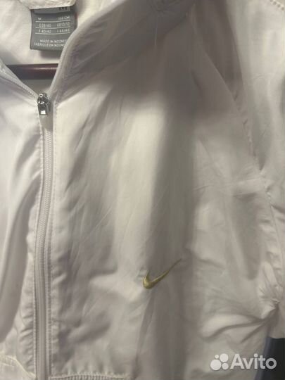 Две ветровки nike и reebok оригинал цена за обе