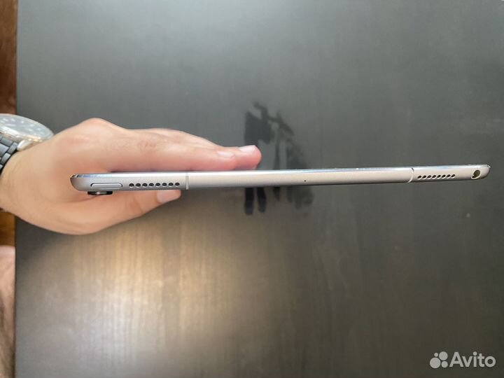 iPad pro 10.5 LTE 64 GB