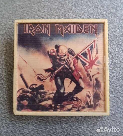 Значки из 90-х