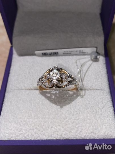 Золотое кольцо с бриллиантами