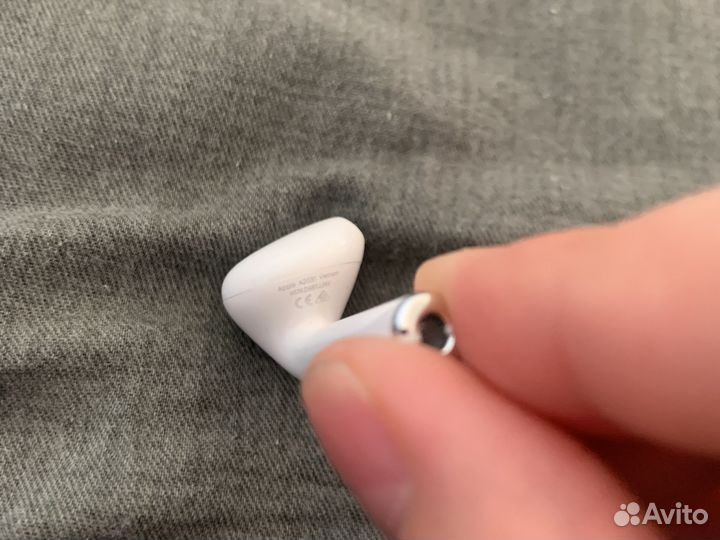 Левый наушник Airpods 2 оригинал