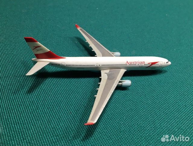 Модель самолета Airbus A330-200 Austrian airlines