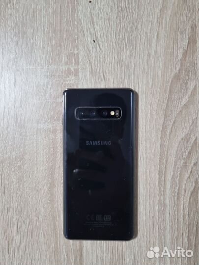 Samsung Galaxy S10, 8/128 ГБ