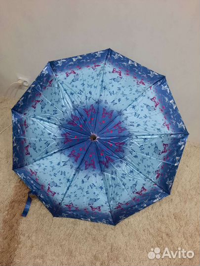 Зонт синий с бабочками