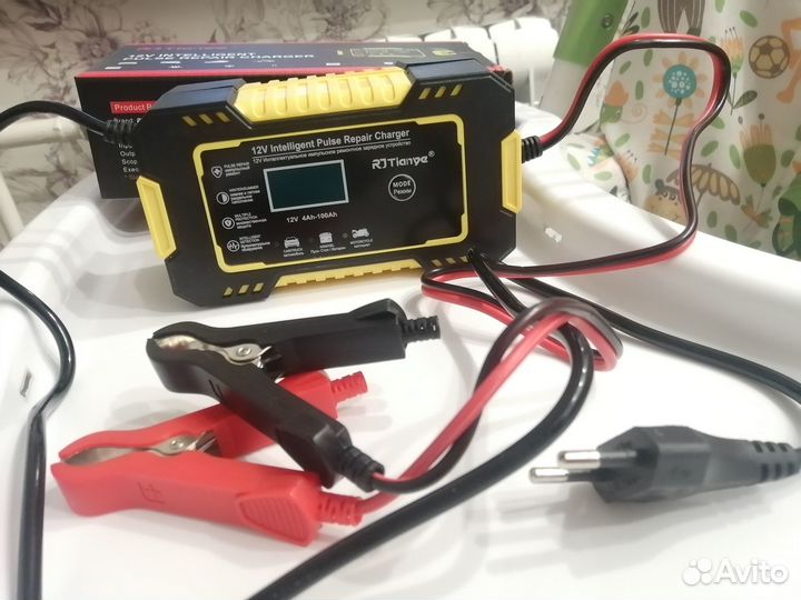 Зарядное устройство для аккумулятора автомобиля