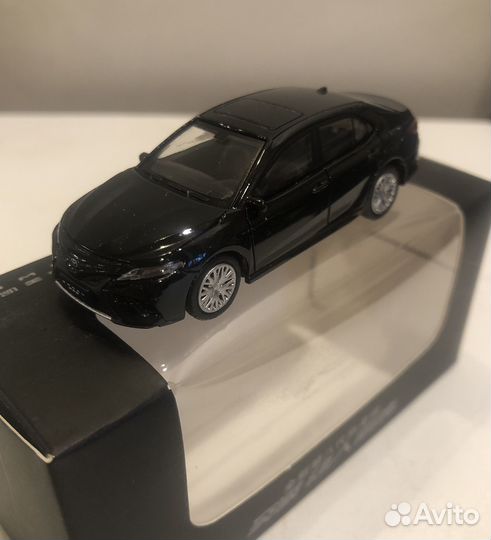 1/64 Toyota Camry 70
