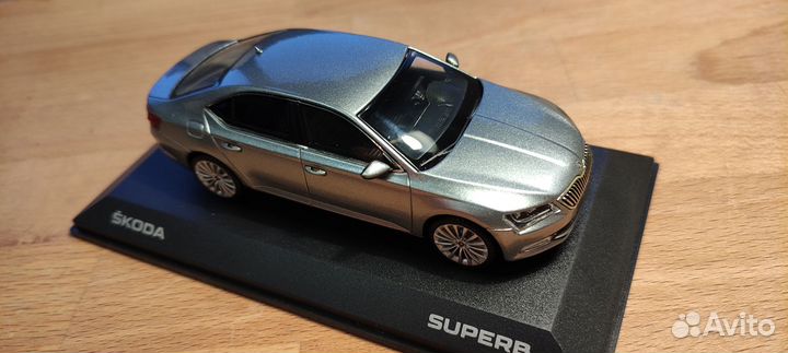 Коллекционные модели Skoda 1:43 оригинальные