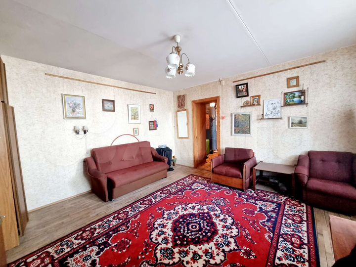 2-к. квартира, 52 м², 4/9 эт.