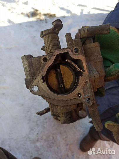 Дроссельная заслонка mazda 3 bk 1.6 z6