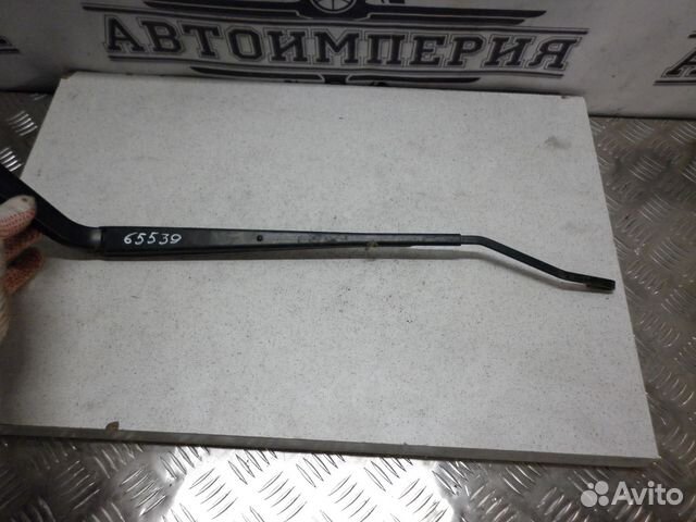 Поводок стеклоочистителя левый Pontiac Vibe 1