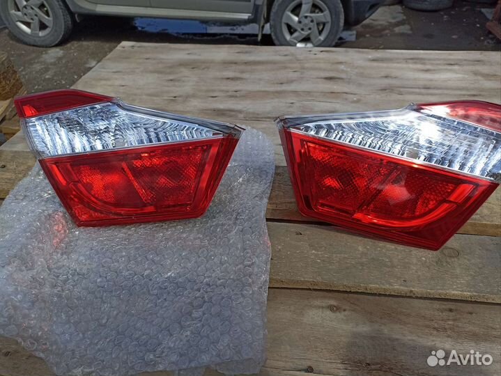 Задние фары toyota Camry