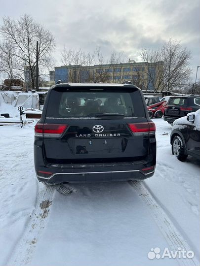 Toyota Land Cruiser 3.5 AT, 2023, 12 км